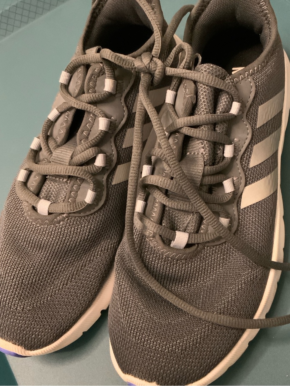 adidas Women’s Gray Knit Athletic Sneakers with White Stripes